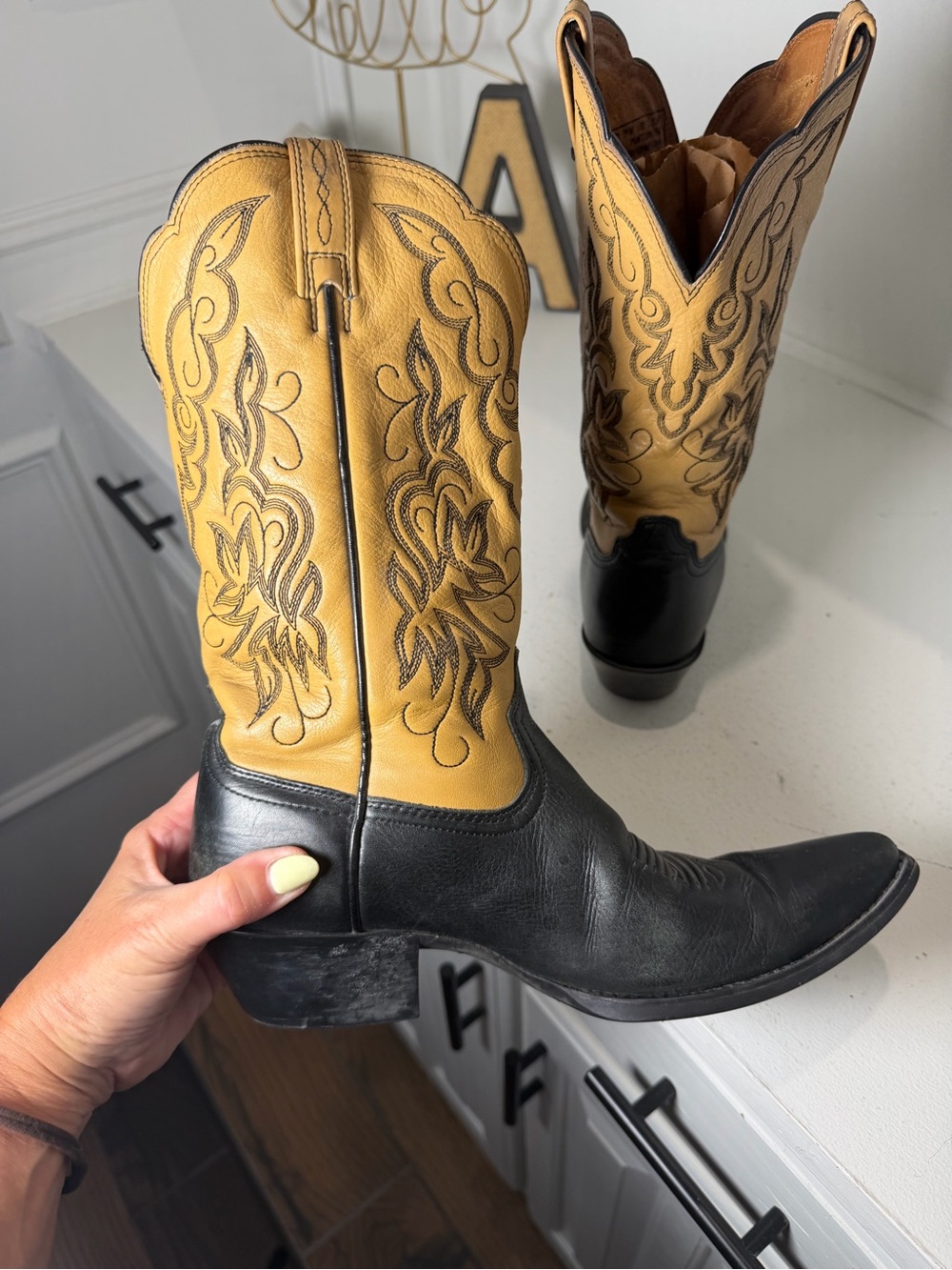 Ariat Womens 8B Black Tan Leather Cowboy Boots Embroidered Western Cowgirl - Picture 7 of 10